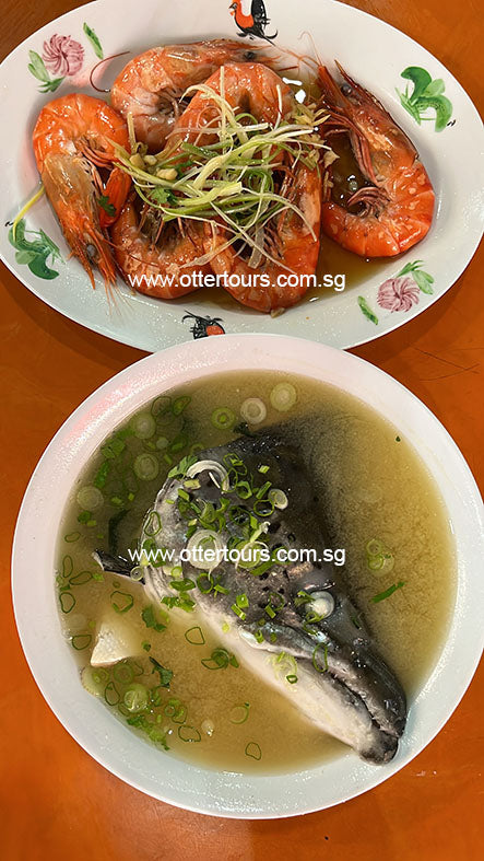 ChinaTown, Seafood Dinner at Popular Hawker Centre and Singapore River Cruise (Half Day Tour Package)