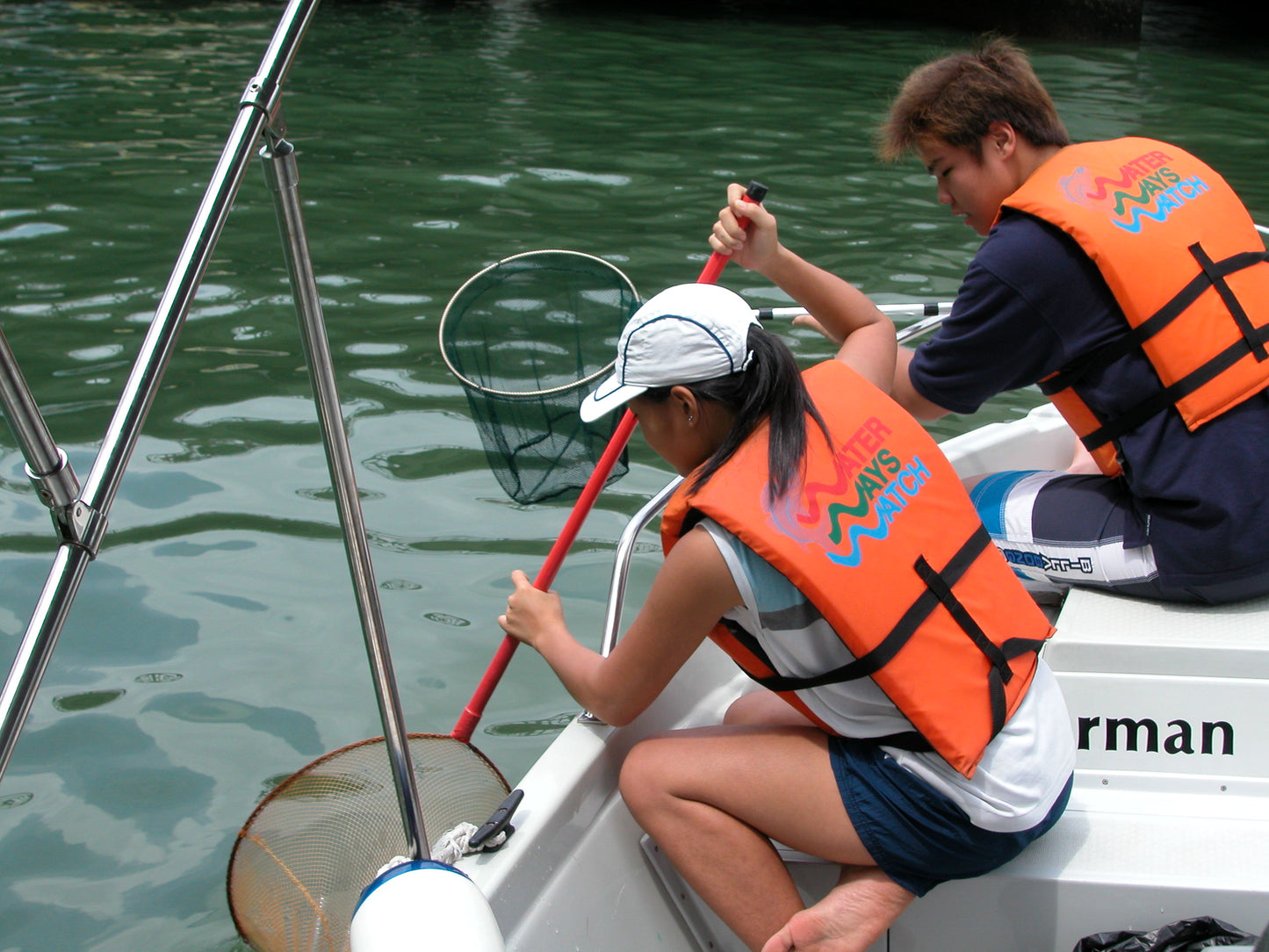 Marina Bay Watch -Educational Tour (4hrs) with Packed Lunch and Drinks