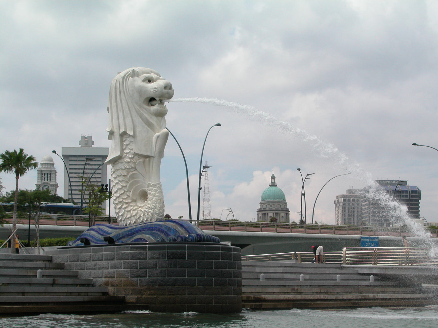 Marina Bay Watch -Educational Tour (4hrs) with Packed Lunch and Drinks